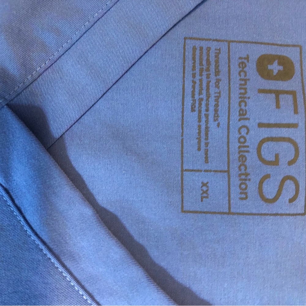 Figs One Pocket Scrub